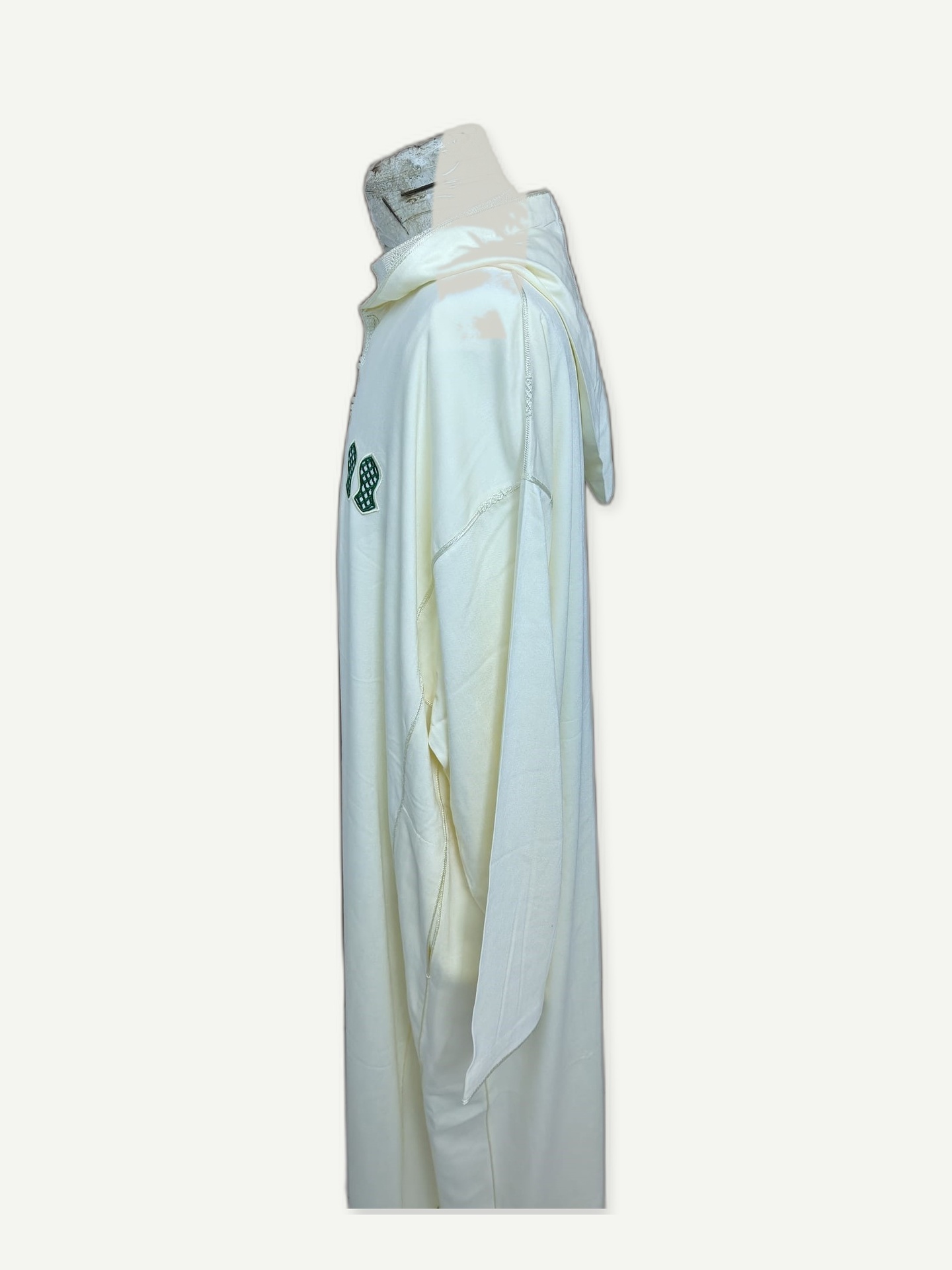 Ivory Hooded Djellaba, Green Detail